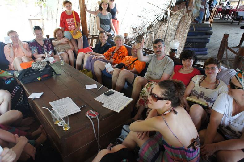 Когда на улице жара, мы дружно учимся, УРА!