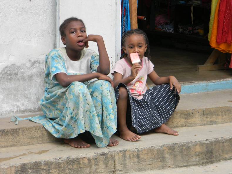 Дети, они и в Африке дети.