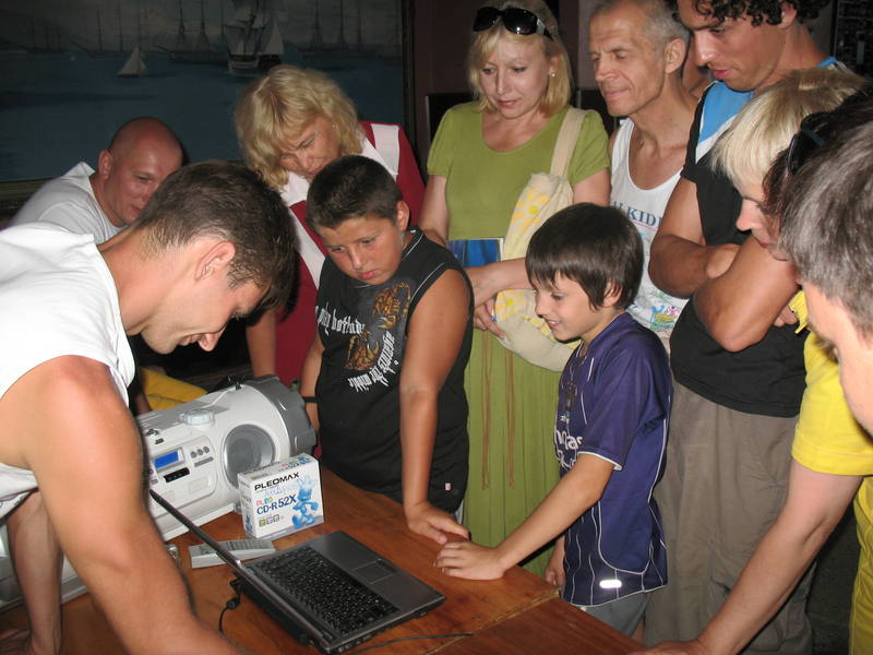 Слайд шоу оживляет воспоминания. Крым 2008