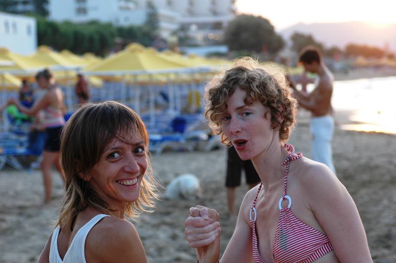 Застыли! Греция 2008 сентябрьЯ тебе серьезно говорю, вот так делай... Греция 2008 сентябрь